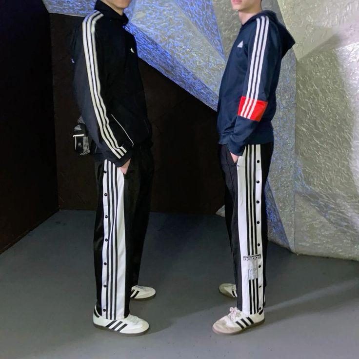 Trackpants